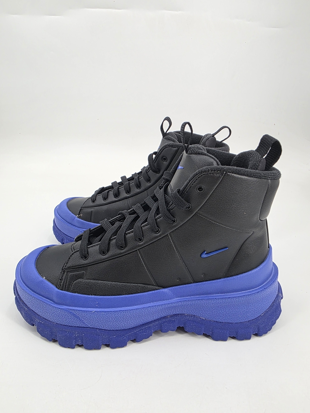 Nike Women’s Blazer Roam Mid Winterized Black/Blue Boots Size 7 NWOB FQ9065-001